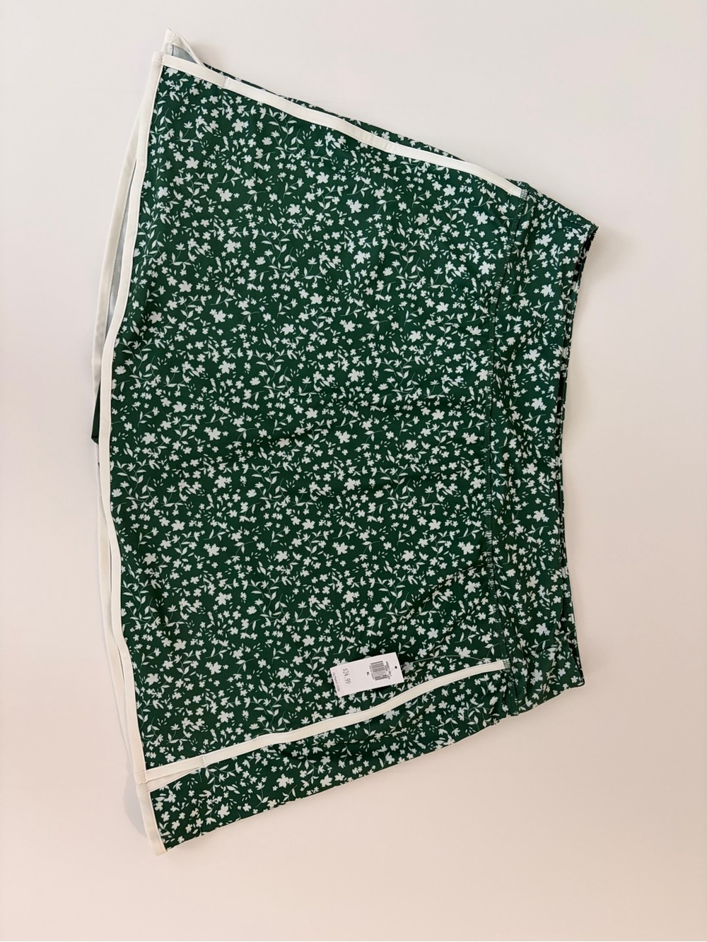 Old Navy Green Floral Skirt — NWT 🌿🤍